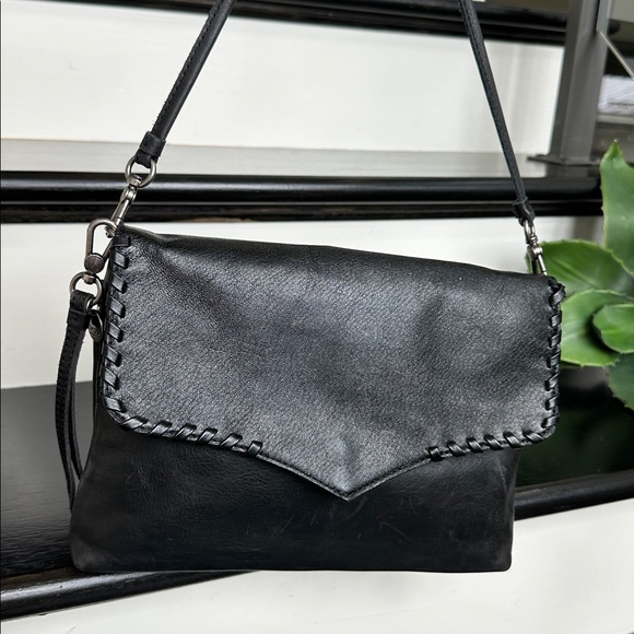 The Sak Genuine Leather Crossbody Shoulder Bag Clutch Wristlet clean soft - Picture 1 of 9